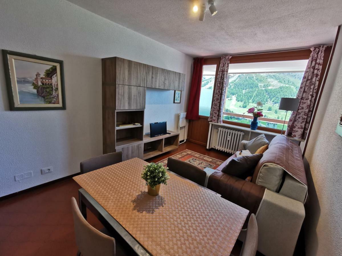 Hostdomus - Panoramic Residence Сестриере Экстерьер фото